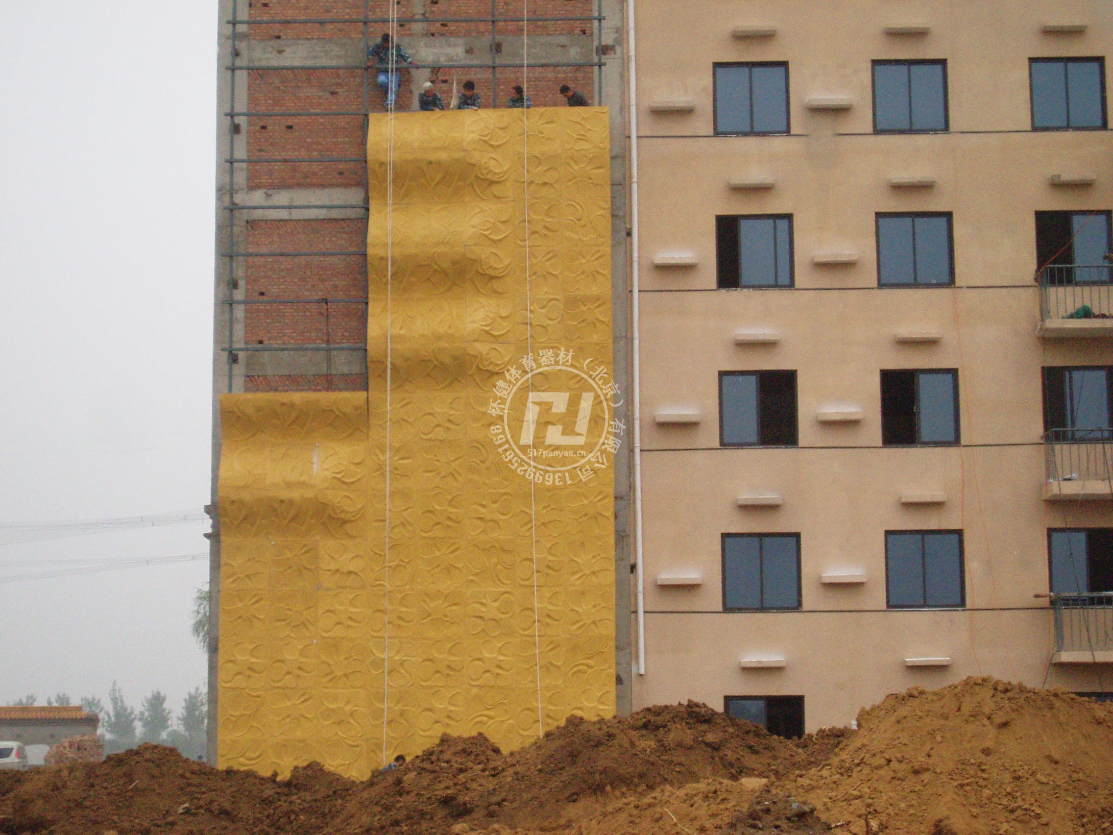 室內室外攀巖墻建造多少錢？